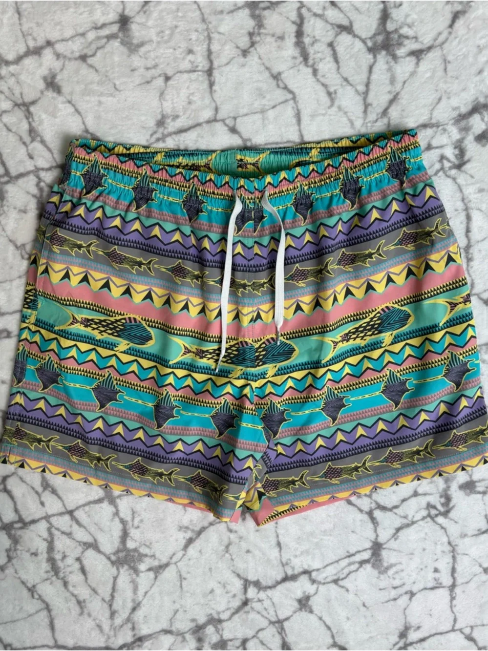 Chubbies Geometric Print Swim Shorts Men’s Xl Purple Aqua Yellow Fishes Rays